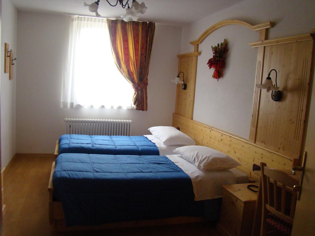 Hotel Pizzo Degli Uccelli Кастело Тесино Екстериор снимка